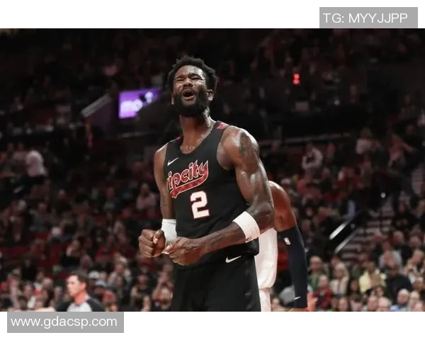 功臣德安德烈·艾顿助力湖人强势开启赛季，卢卡·东契奇盛赞其表现